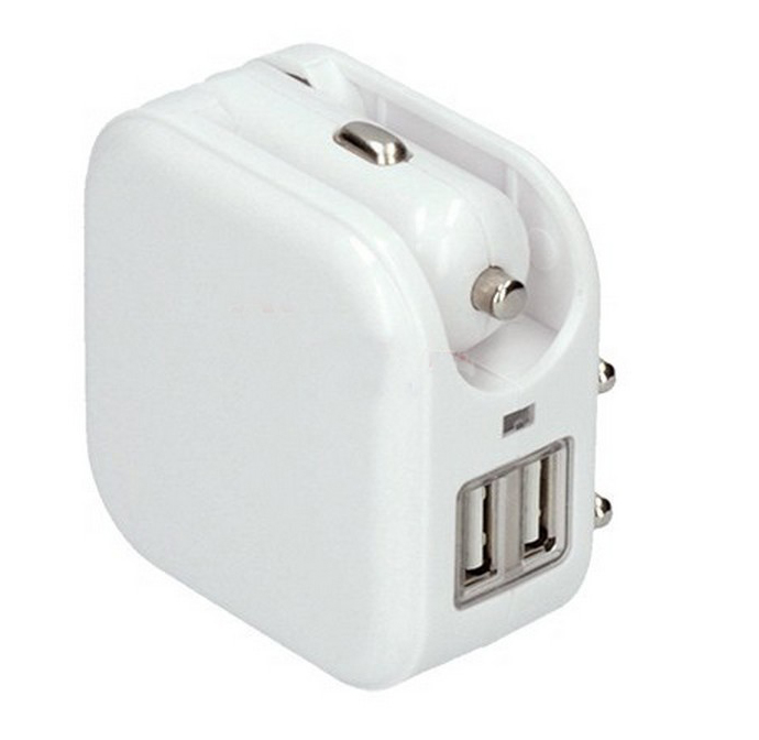 tomada elétrica universal e adaptador de carro